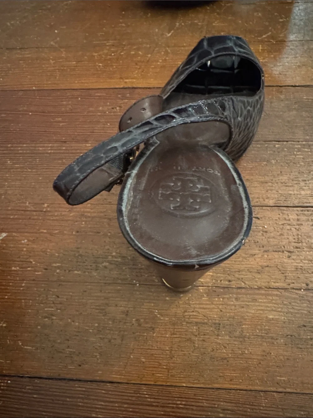 Tory Burch Dark Brown Croc-Embossed Peep-Toe Slingback Heels with Gold Buckle - Picture 9 of 11